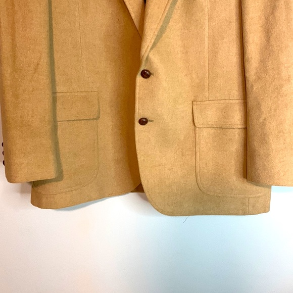 The Barrister Collection 100% pure Camel hair in  great condition. - Picture 3 of 7